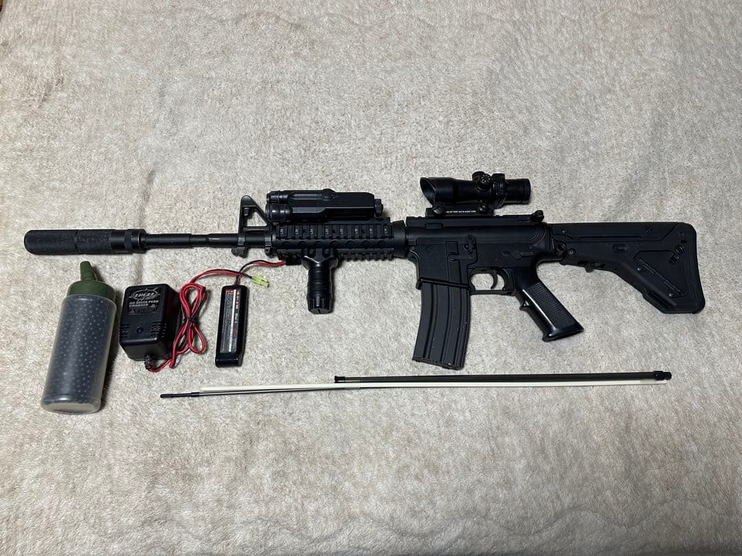 次世代電動ガン M4A1 東京マルイカスタム属品多数