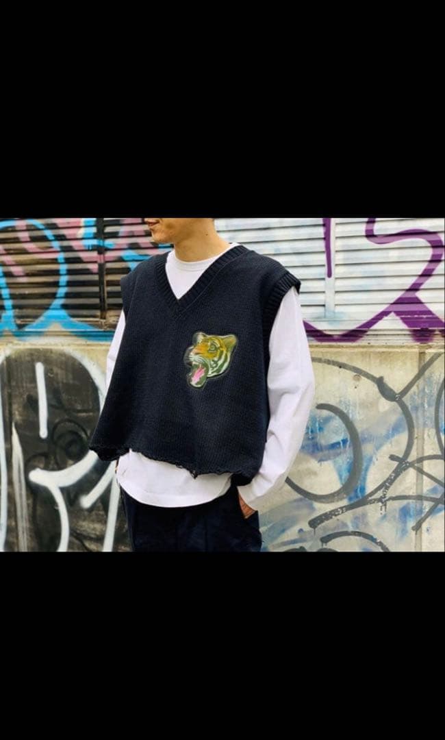 doublet 3Dパッチ ニットベスト