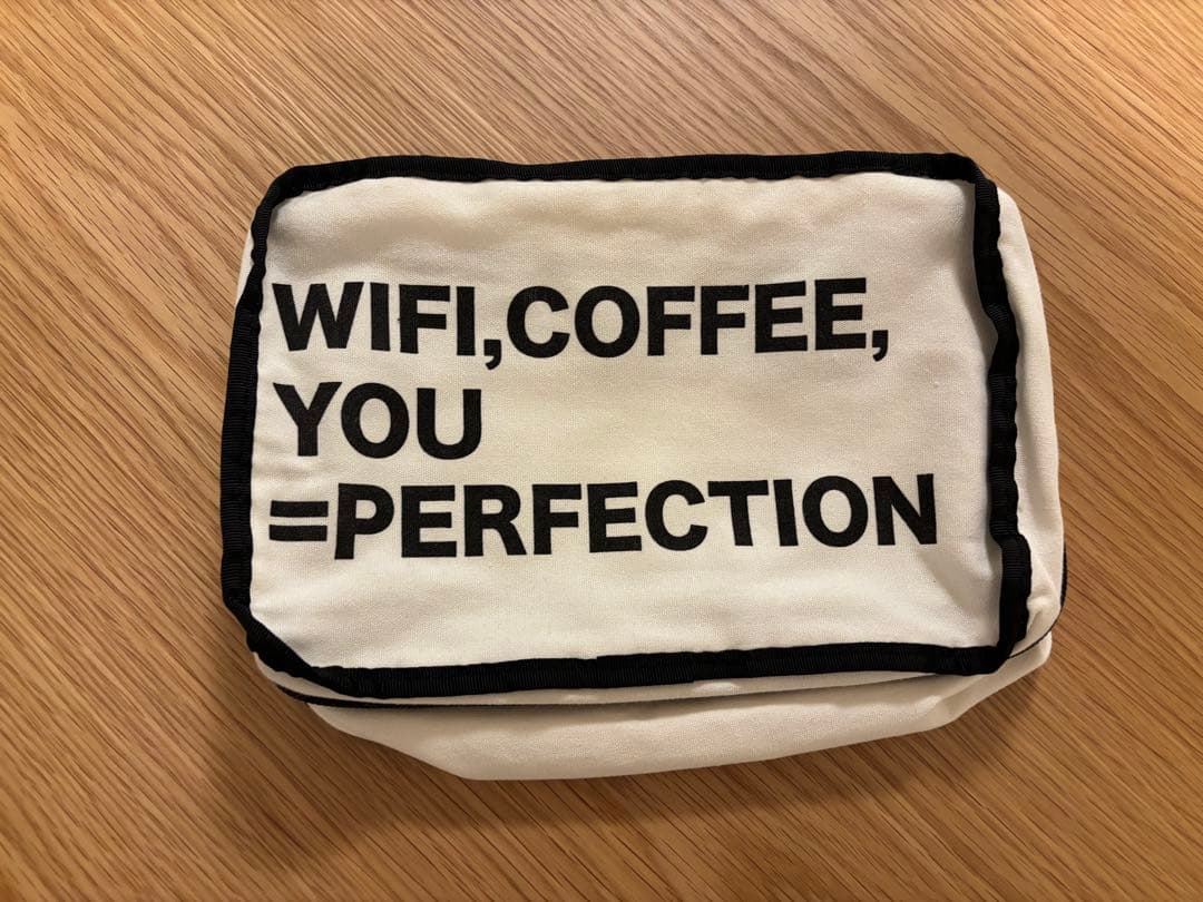 プライベートスプーンズクラブ　アメニティポーチ