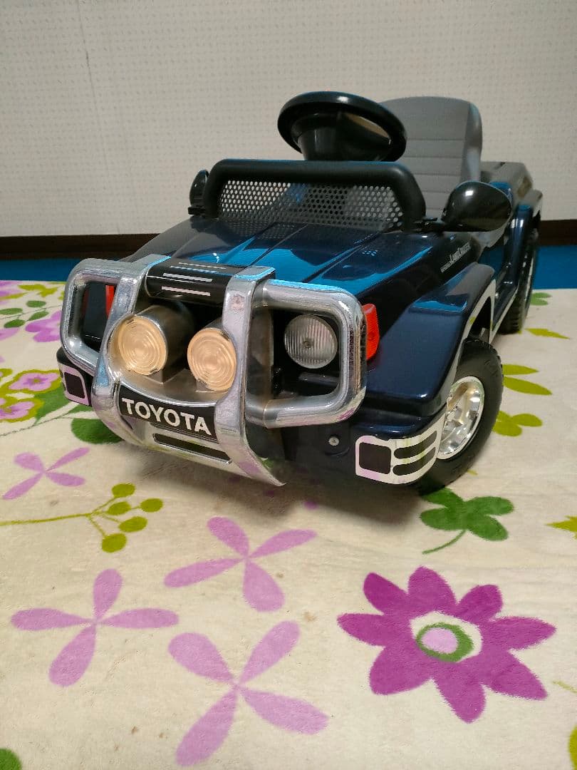 TOYOTA ランドクルーザー 乗用玩具 ネイビー