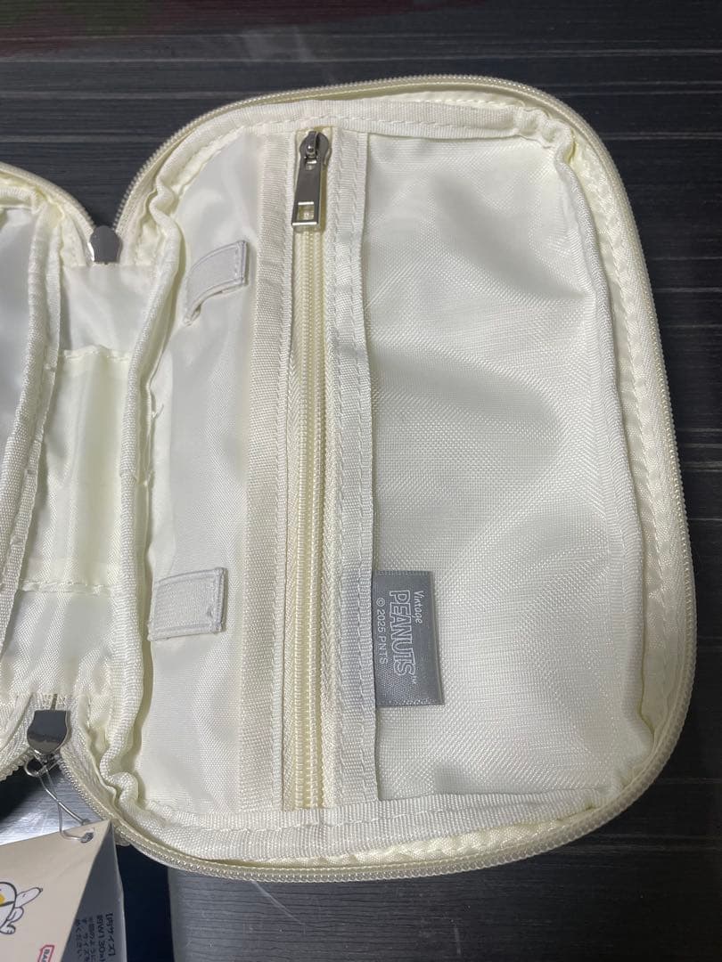 【新品未使用】スヌーピー 75周年記念 マルチケース