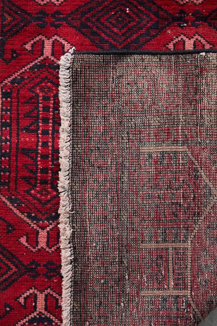 ヴィンテージラグ　ペルシャ絨毯　トライバルラグ　（193×102cm）赤　黒