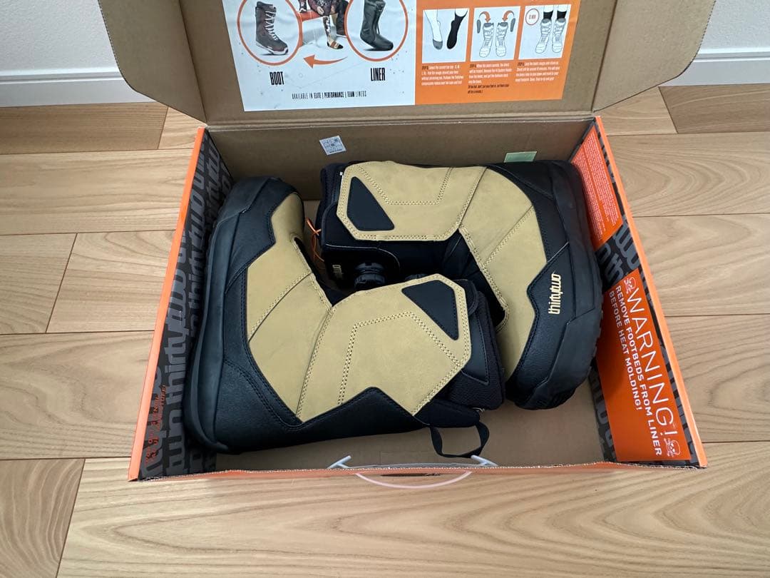 thirtytwo スノーボードブーツ ベージュ/ブラック