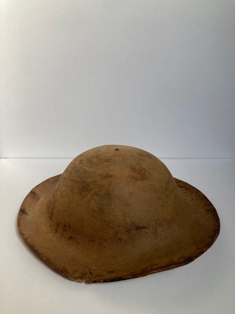 古いフランスの紙の帽子