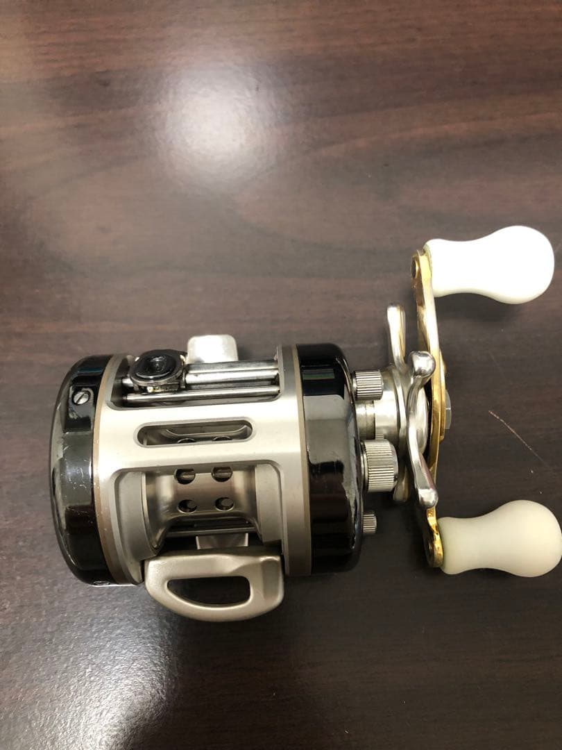 EF651118　RYOBI バリウスf200