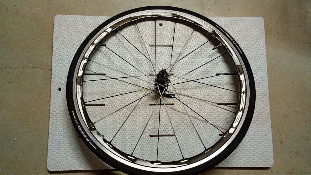 wh-rs81-c35 P ZERO RACE 4S 26ｃシマノ11s