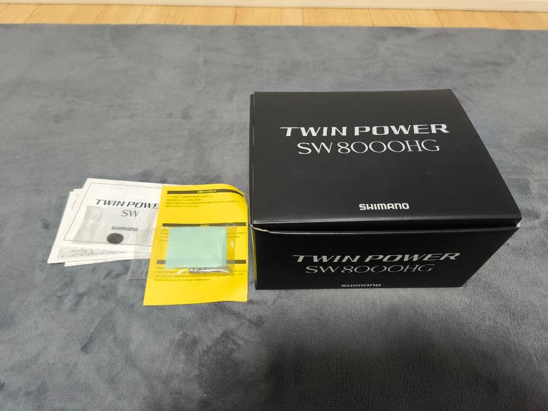 極美品　シマノ　ツインパワー　SW 8000PG　スピニングリール