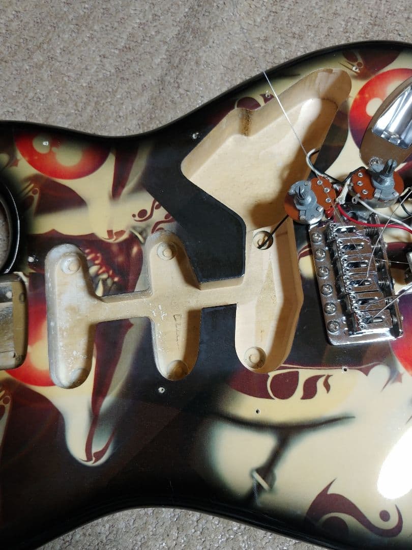 IMP Imperial エレキギター ピエロデザイン　ストラトキャスタータイプ