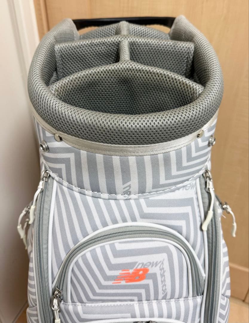 美品★ニューバランス★キャディバッグ★ゴルフ★ゴルフバッグ★newbalance