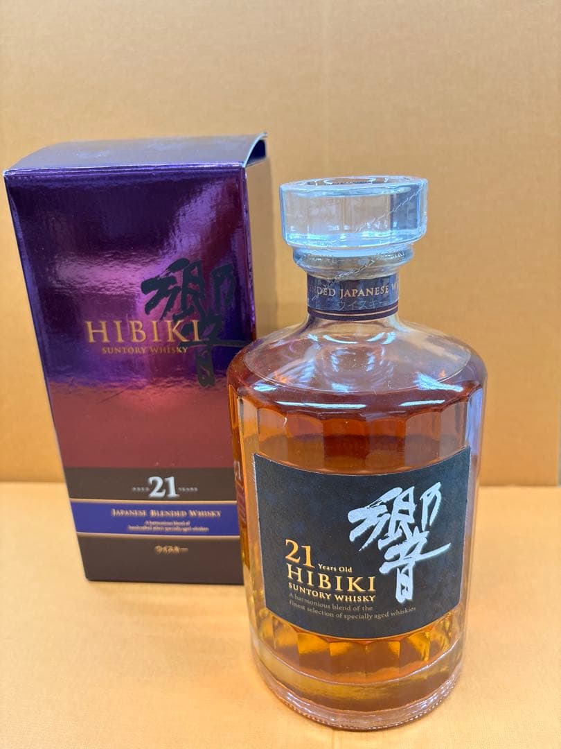 サントリー 響21年 HIBIKI 700ml 43％ 未開詮古酒 箱付