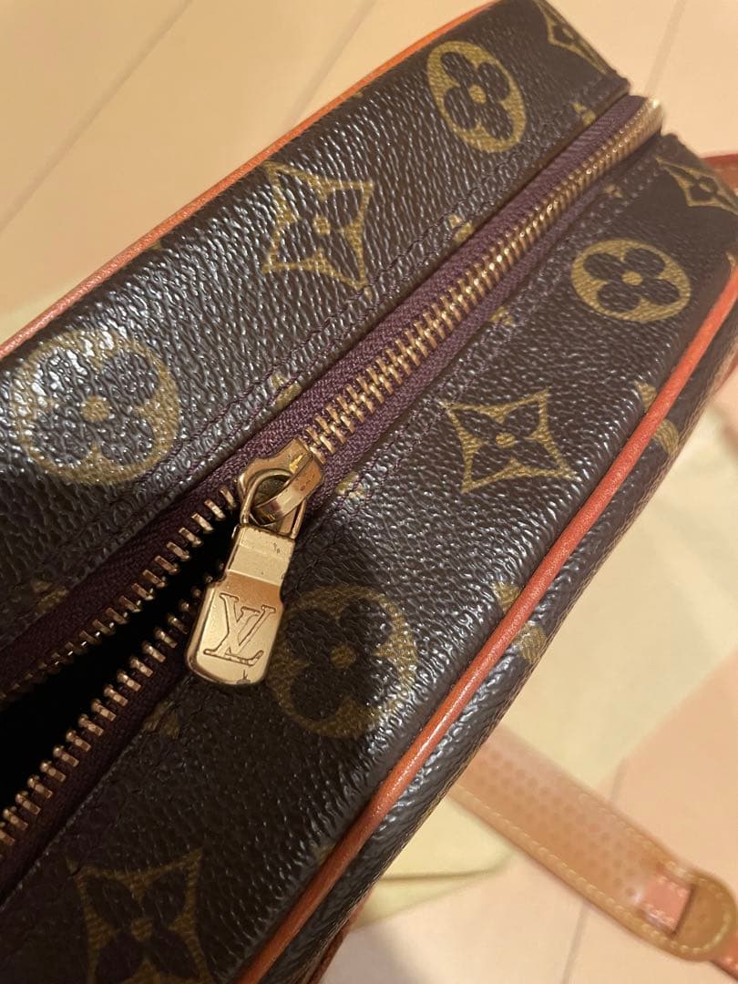 【週末限定価格】LOUIS VUITTON ショルダーバッグ ブロワ モノグラム