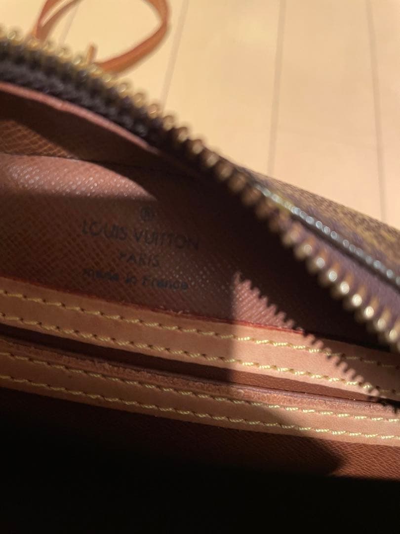 【週末限定価格】LOUIS VUITTON ショルダーバッグ ブロワ モノグラム