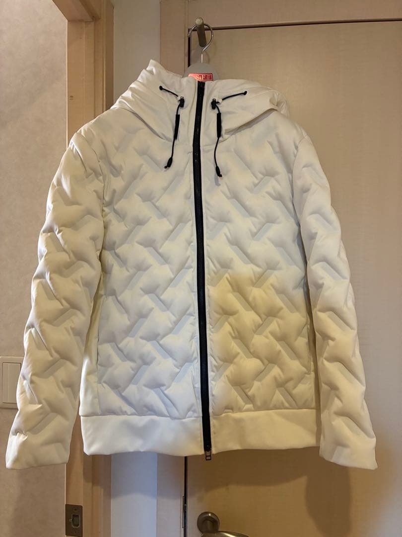 COMME CA ISM. シームレスダウンフードブルゾン