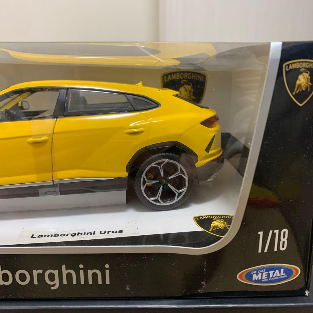 Lamborghini Urus 1/18 イエロー