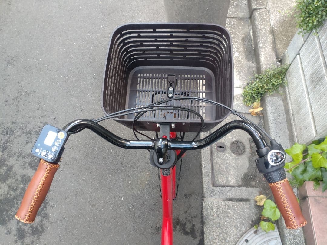 配送可★直接引渡可カスタム【ギュットアニーズ】電動アシスト自転車３人乗★充電器付