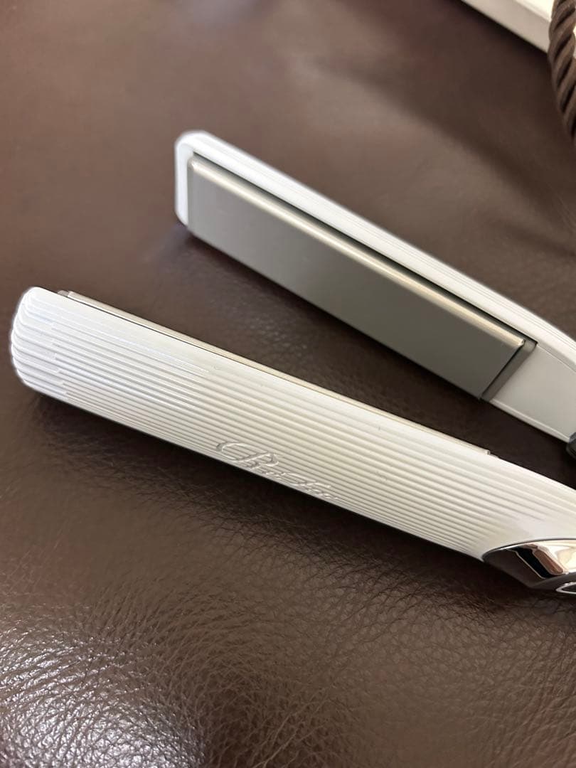 リファRefa ヘアアイロンストレートプロ2024年RE-AT-02A[正規品］