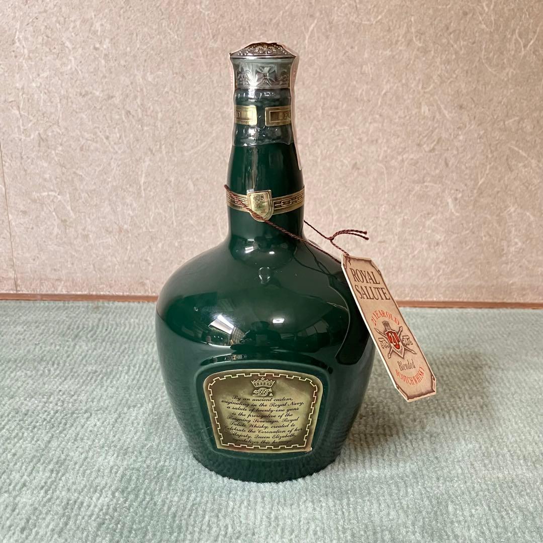 【未開栓】シーバス　ロイヤルサルート21年　陶器ボトル　巾着・箱付【古酒】2
