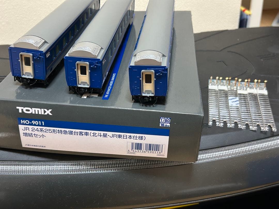 TOMIX HO-9011 JR24系25形（北斗星JR東日本）増結　室内灯つき