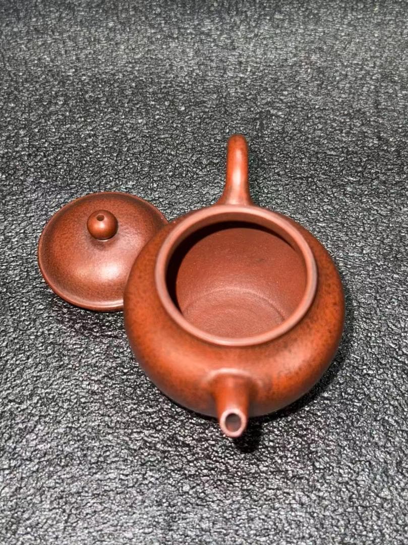 【孟臣 底款 刻漢詩 玉乳長流不絶香】紫砂壷 朱泥 段泥 煎茶道具 急須 単孔口