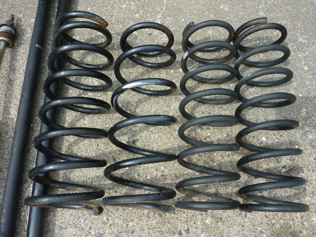 ジムニー JA22W 足回り サス ショック ラテラル 一式 カヤバ トキコ