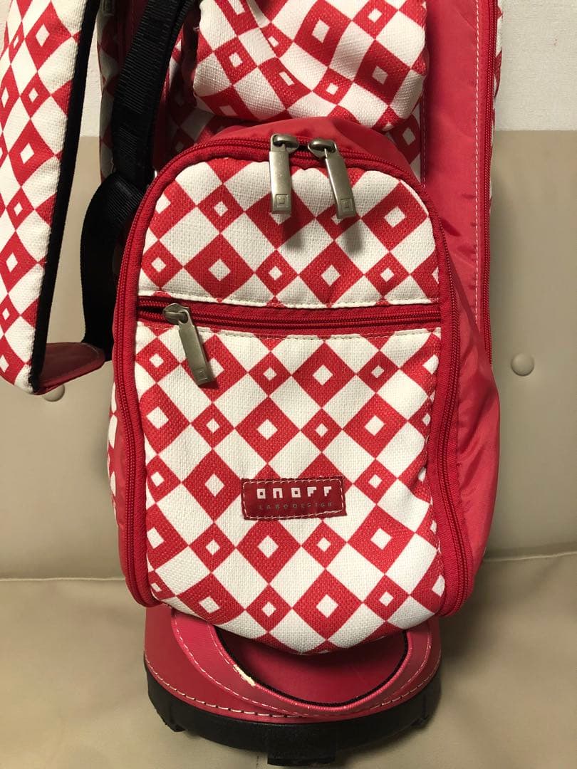 送料込み】超激レア　数量限定販売　オノフ　ONOFF キャディバッグ　レディース