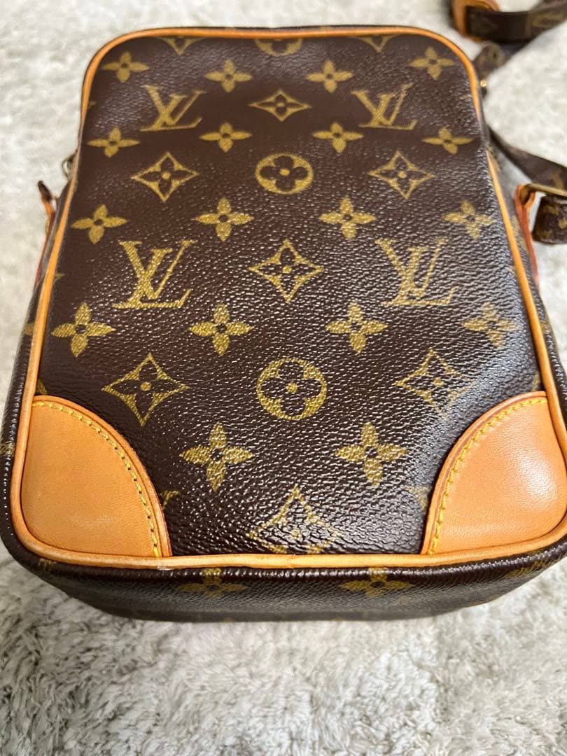 Louis Vuitton モノグラム ボディバッグ　2点　ポーチ　肩掛け