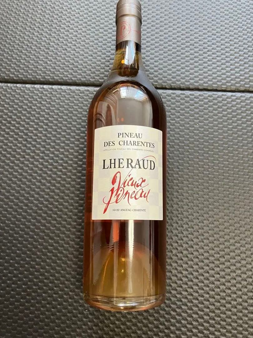 Lhéraud（レロー）ピノー・デ・シャラント ヴュー・ピノー 15年