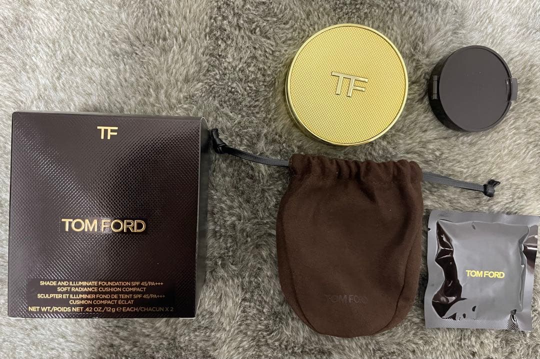 【新品未使用】トムフォード クッションファンデーション SPF45