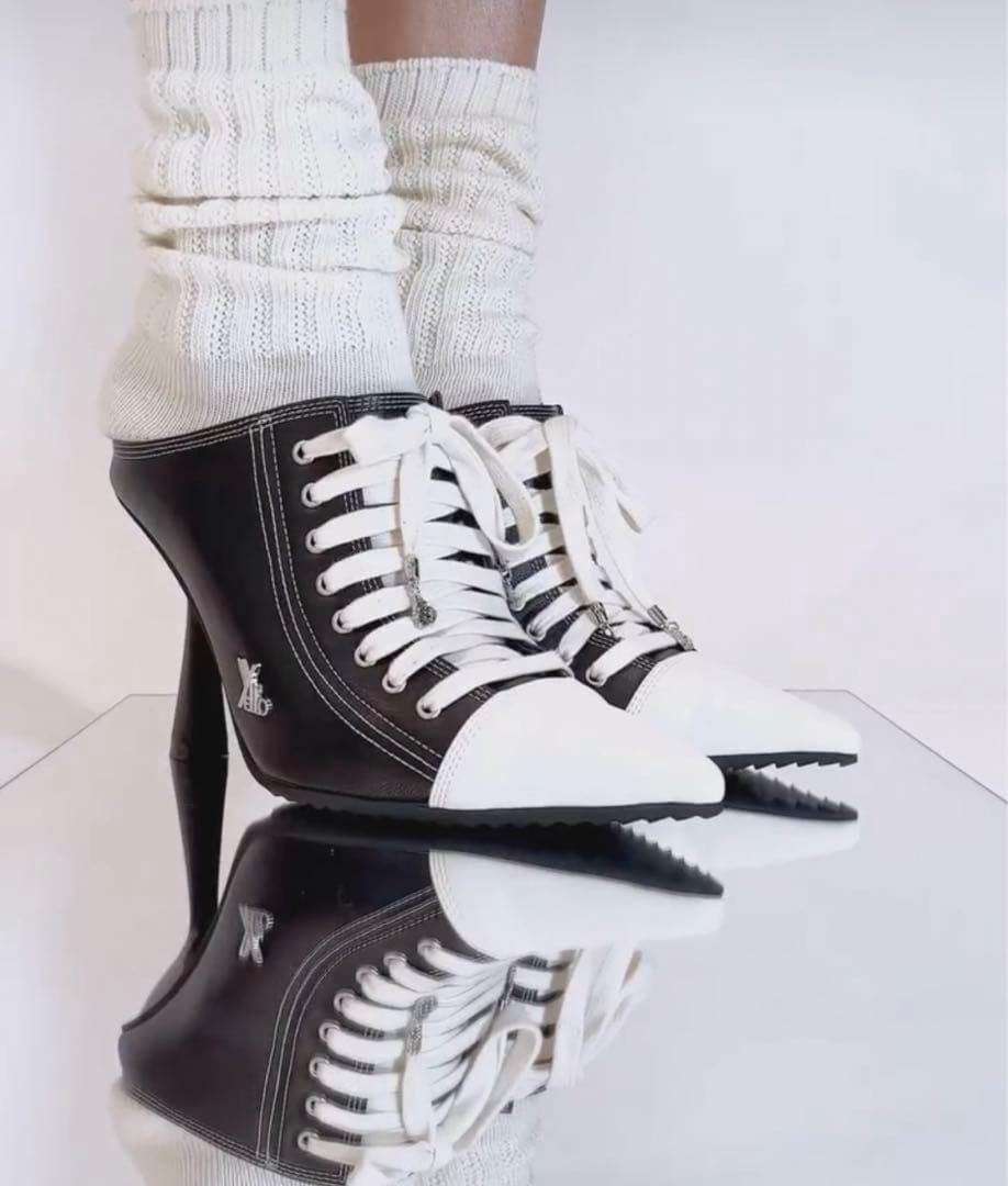 YELLO スニーカーミュールヒールブラックXL