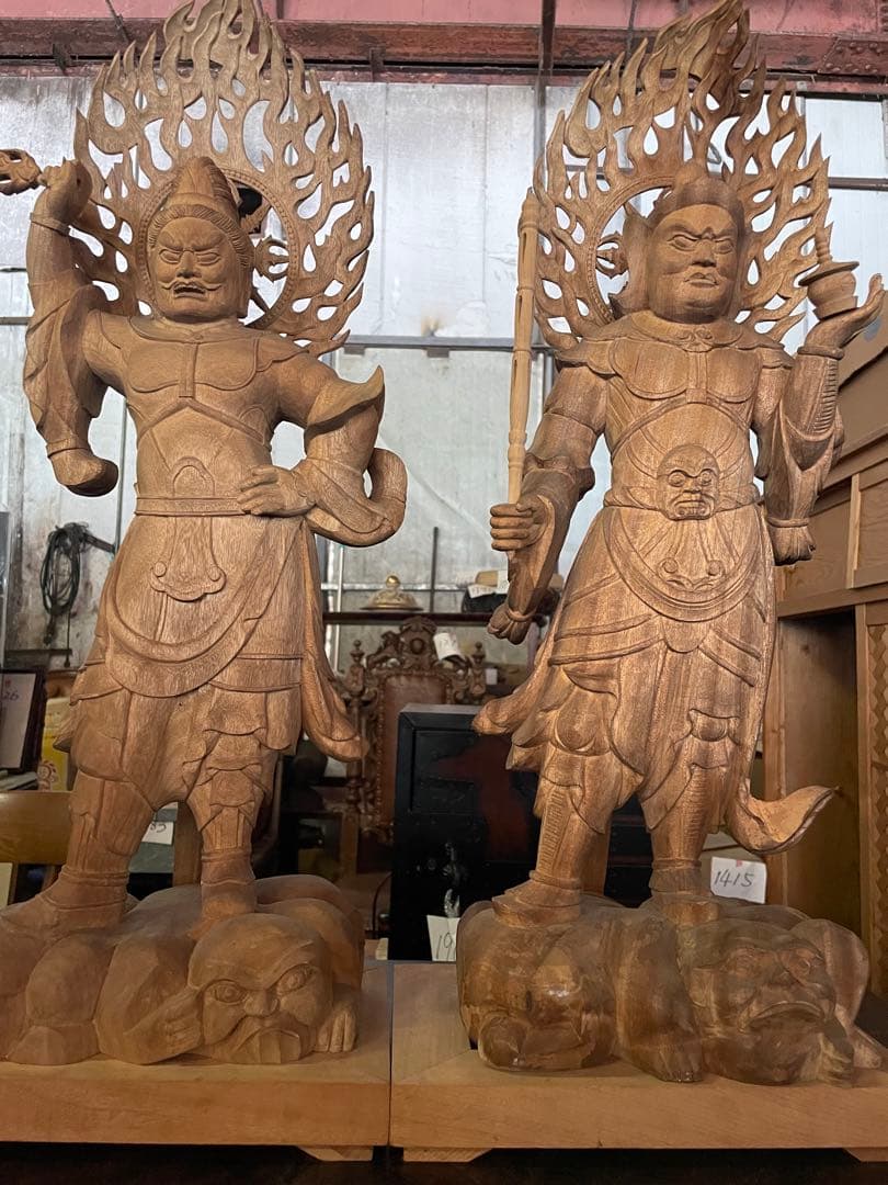 不動明王立像　２体　高さ67cm 仏教美術 仏像 木彫 寺院