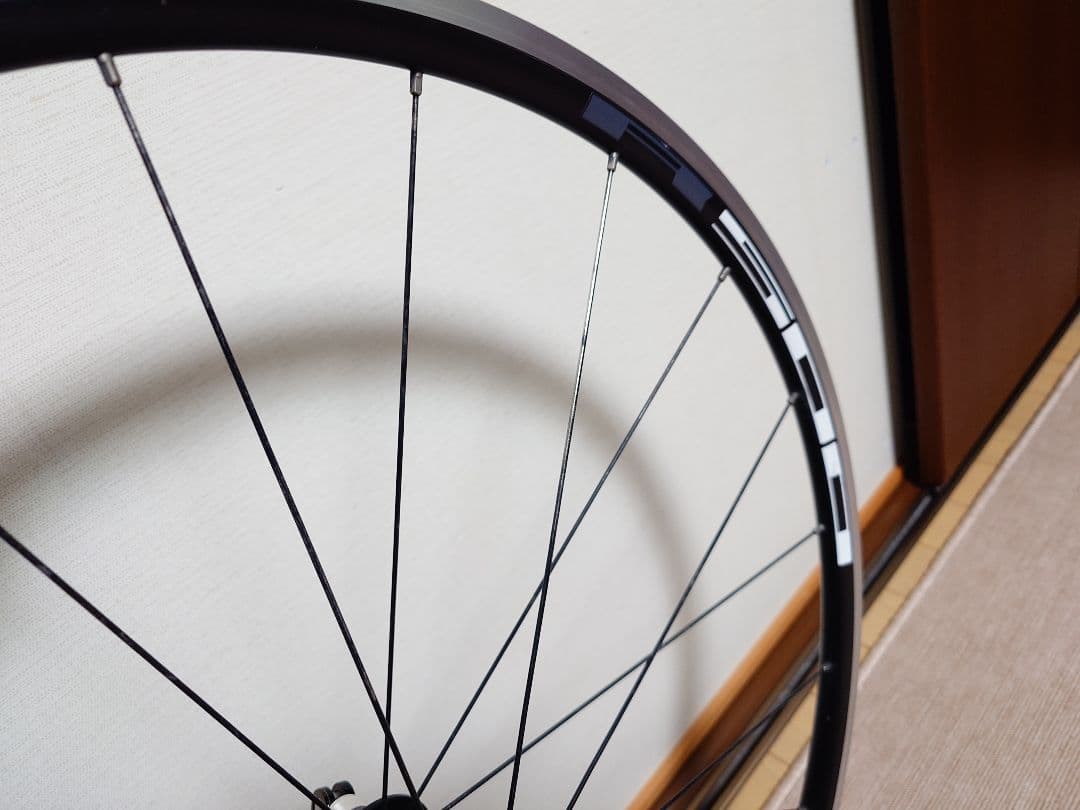 SHIMANO『R500(WH-R501』フロントホイール700c(622×15