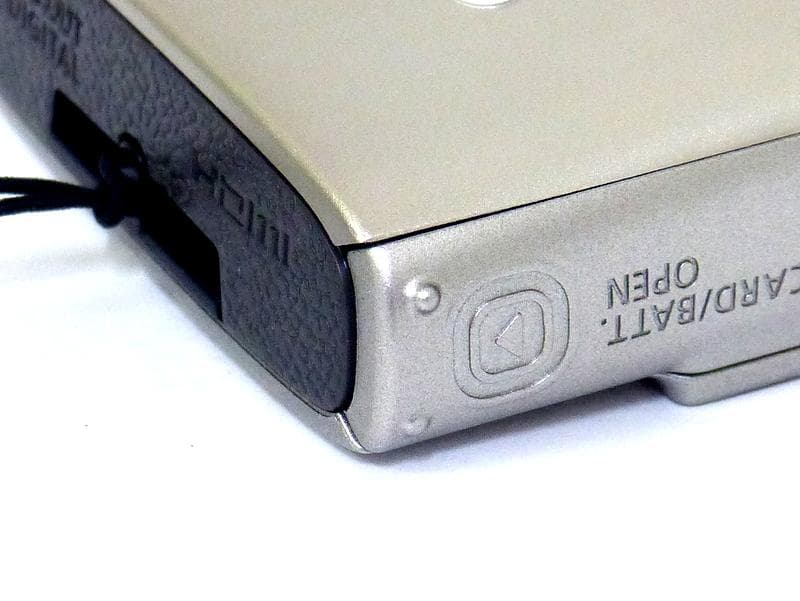 【2487】 美品 Canon キャノン IXY 650 コンパクトデジカメ