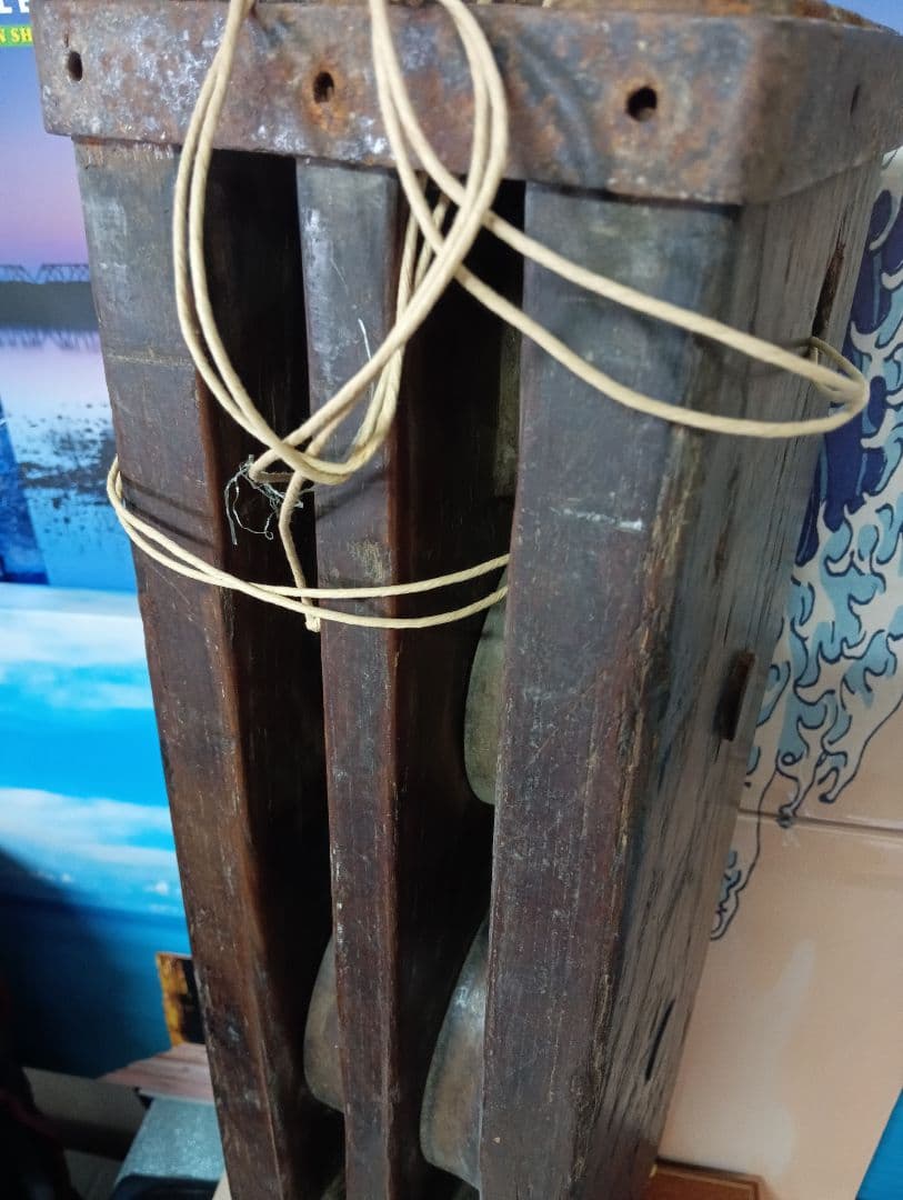 阿波國徳島藩蜂須賀家２５万７千石知行地内旧家蔵出２００〜２５０年前頃欅造井戸滑車