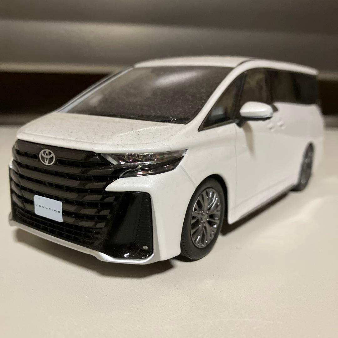 トヨタ ヴェルファイア40系　 ホワイト ミニカー