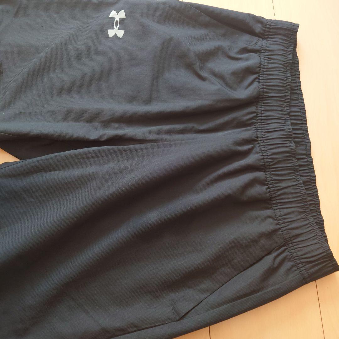 UNDER ARMOUR ブラック アウター・パンツセット