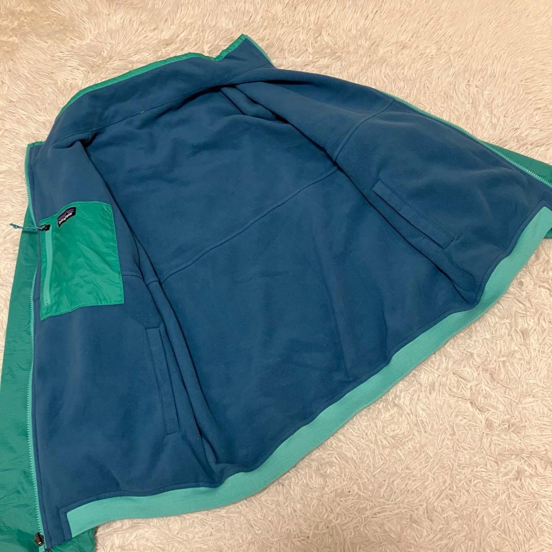 patagonia ロゴ入りリバーシブルブルゾン　ジャンパー　フリース　緑　青