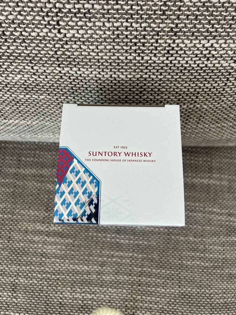 サントリー 響ＢＨ２０２２　７００ｍｌカートン付