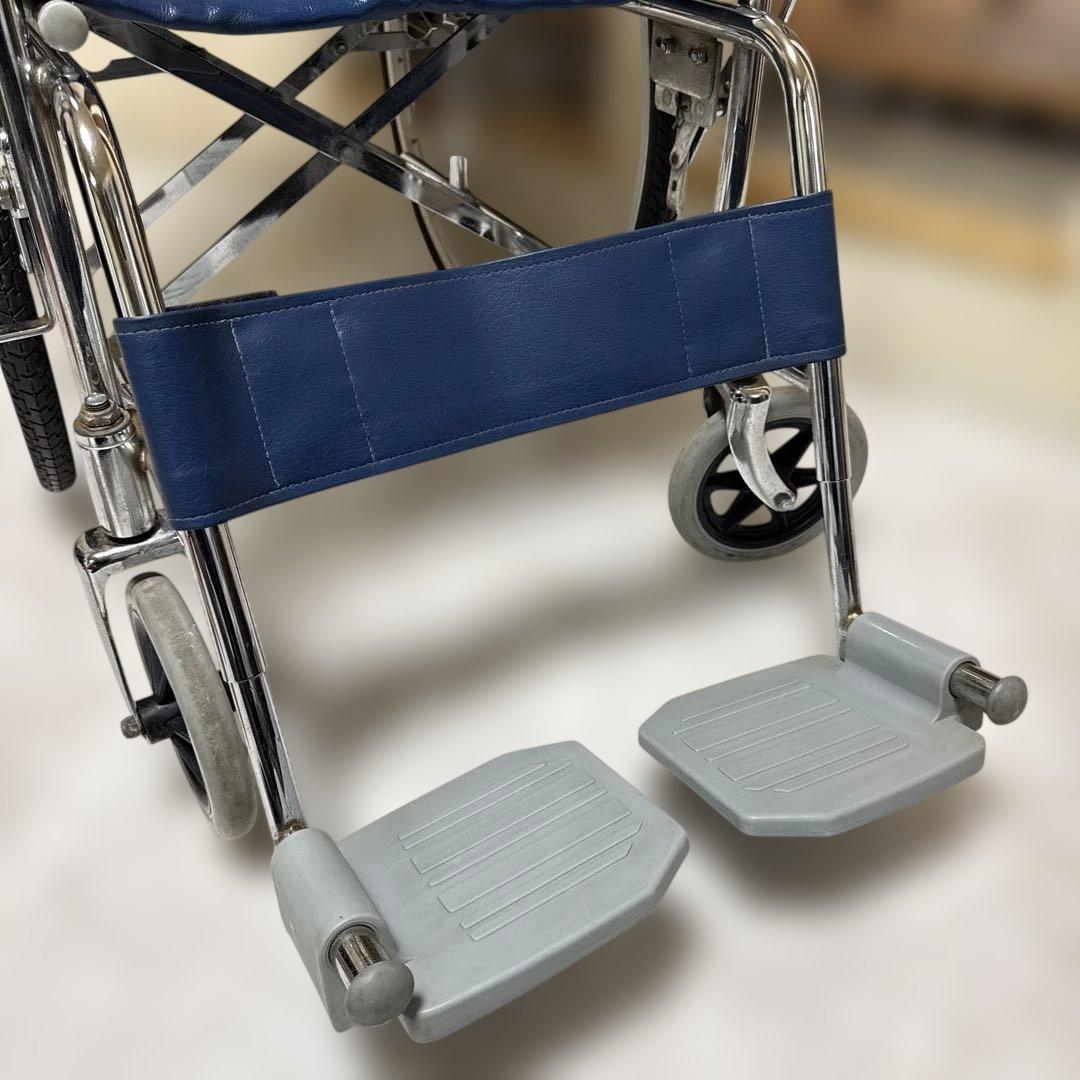 送料込 カワムラサイクル 病院・施設で定番のスチール製自走式車椅子 標準