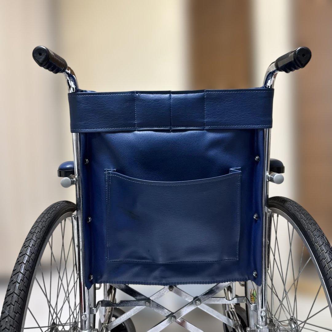 送料込 カワムラサイクル 病院・施設で定番のスチール製自走式車椅子 標準