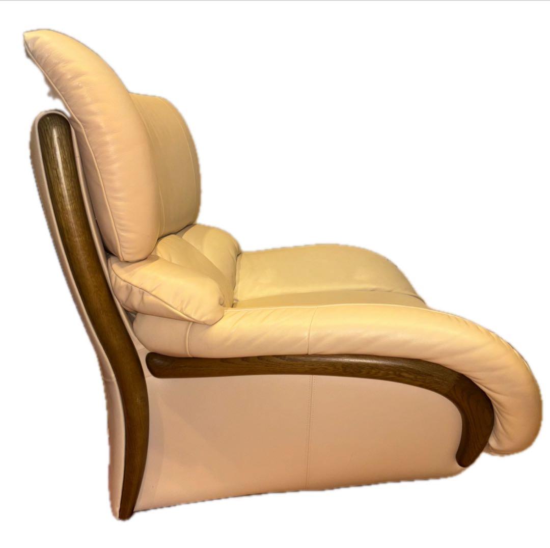 カリモク 本革張回転ソファ ZT4757 M325 肘掛椅子 シングル 回転椅子