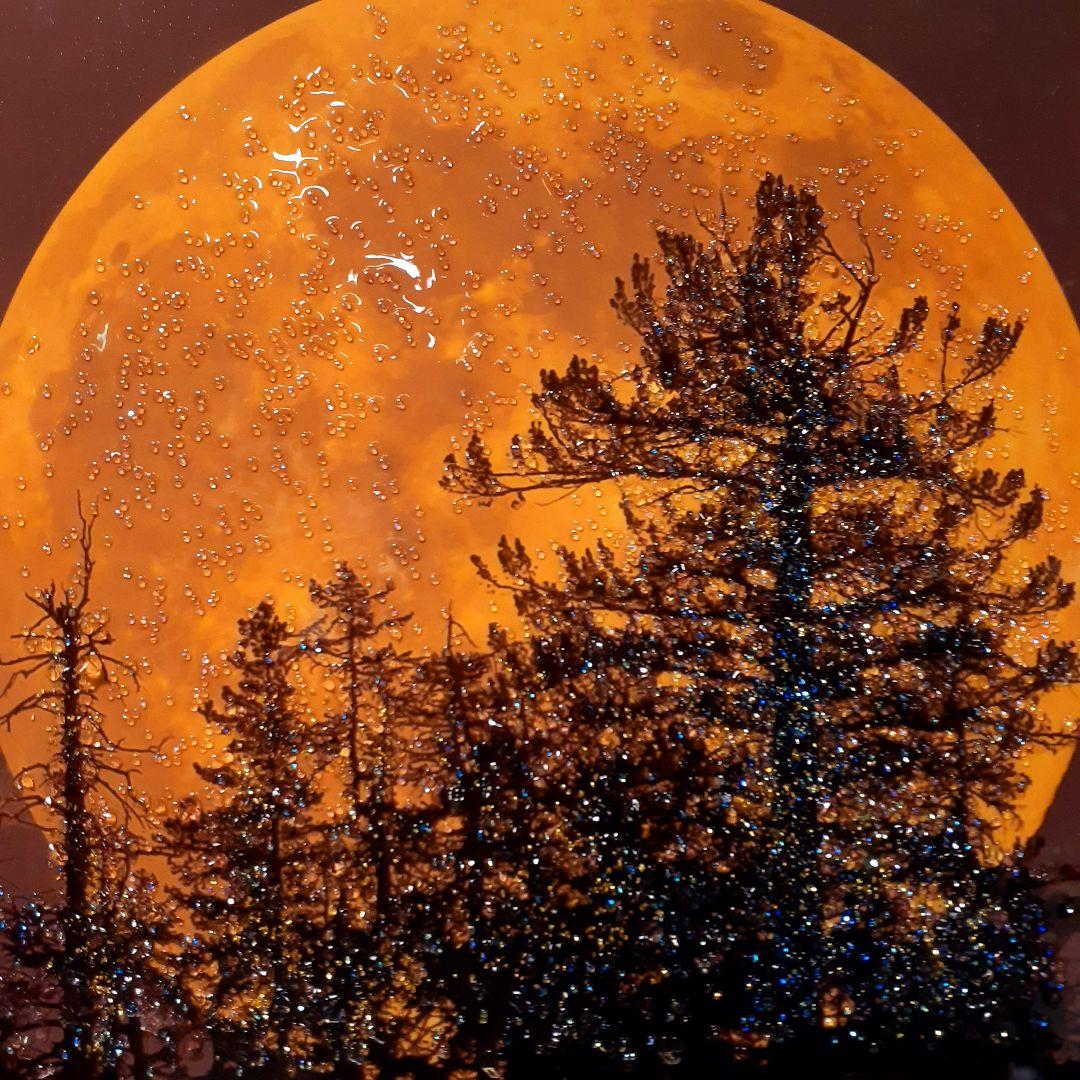 輸入雑貨　天然石　『ムーン』　風景画　水晶石　クリスタル　フレーム付き