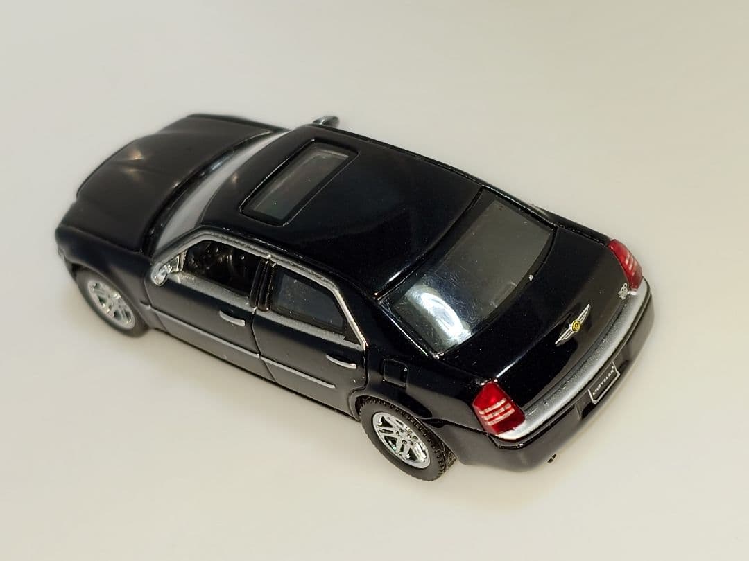 ノレブ クライスラー 300C 1/64 ミニカー ブラック