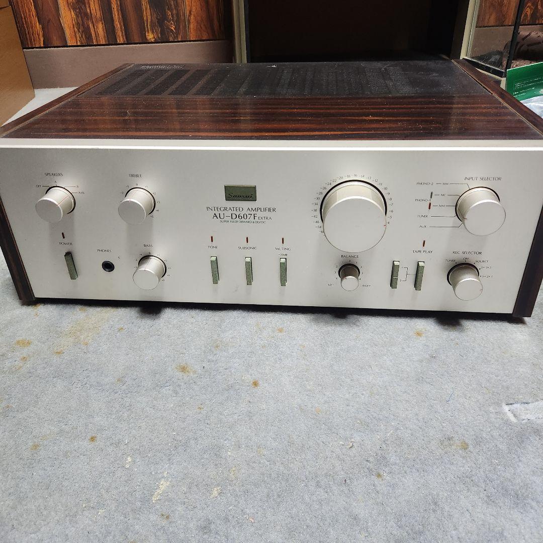 SANSUI　プリメインアンプ　AU-D607F
