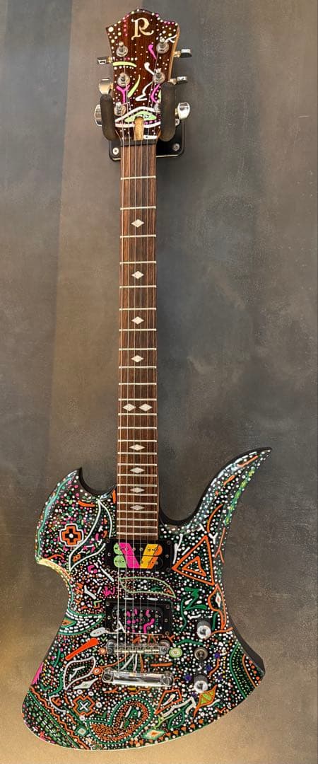 hide アメーバペイズリー　B.C.RICH モッキンバードベース