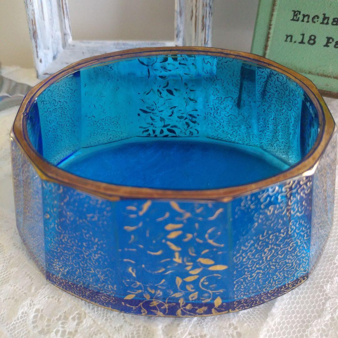 フランスアンティークブルーのガラス　ポット