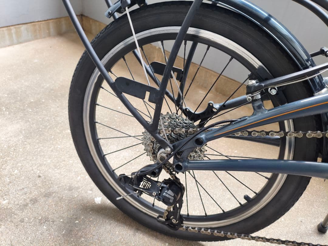 【希少】DAHON QIX D8 折りたたみ自転車 縦折り 20インチ