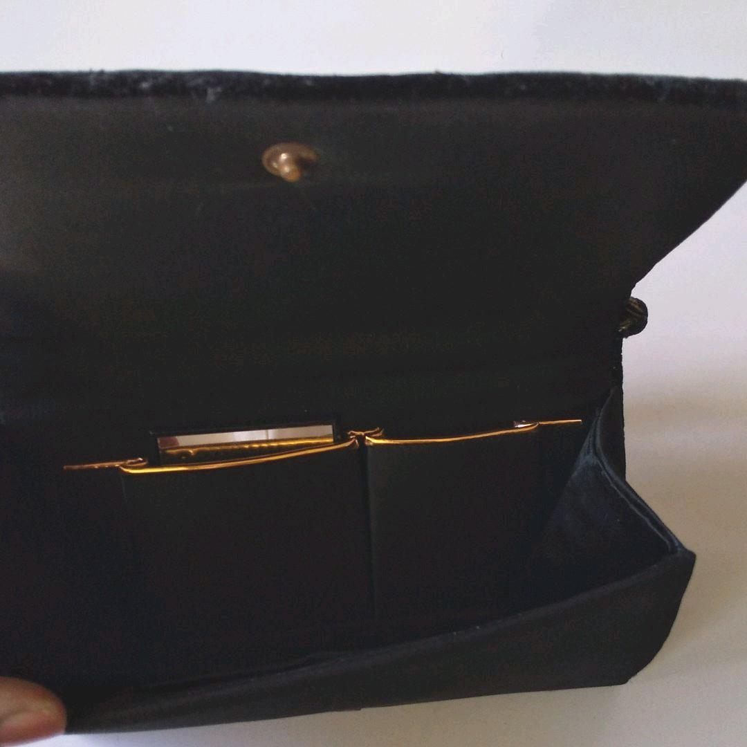 豪華な刺繍と貴石のパーティーバッグ