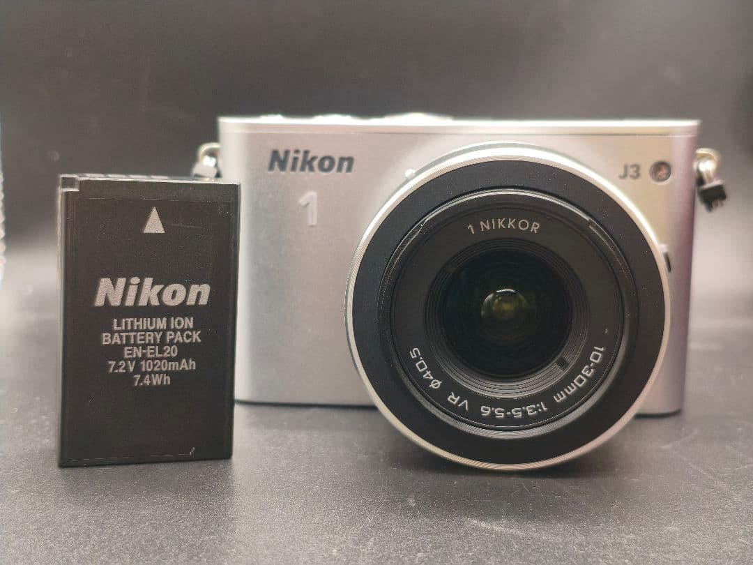 Nikon 1 J3 ミラーレスカメラ シルバー レンズ付き