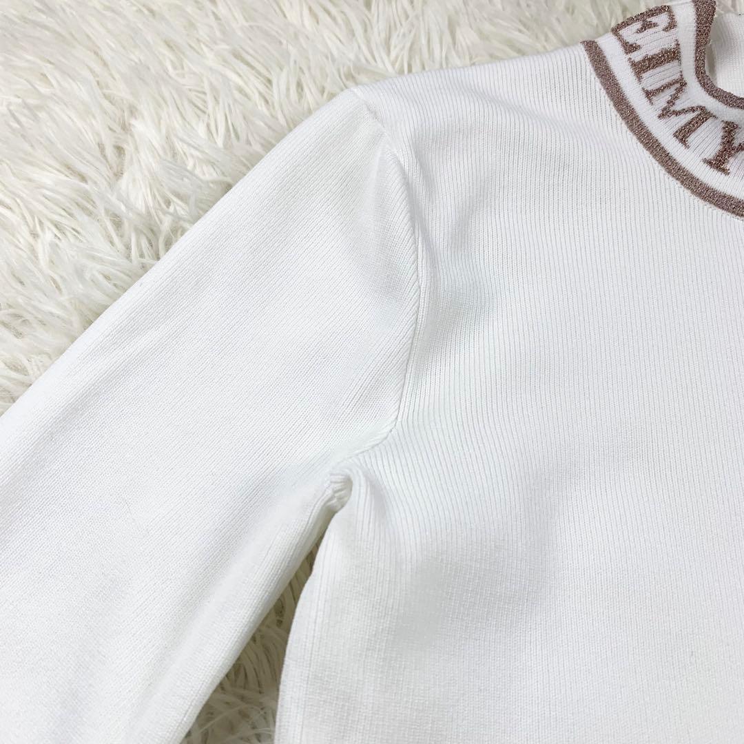 【にゃん様】エイミーゴルフ　ハイネック リブニット　ホワイト　ロゴラメ入り　F