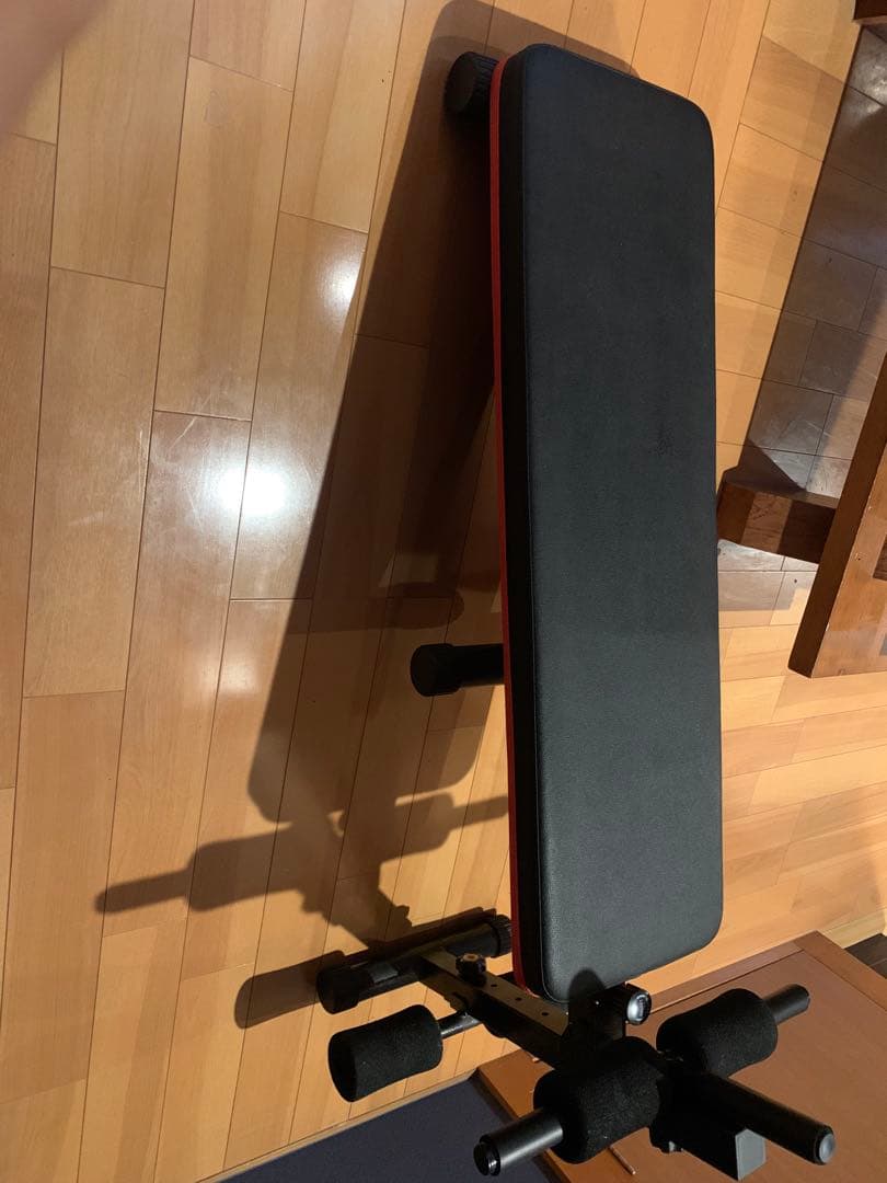 ウェイトプレートと調整可能なベンチセット